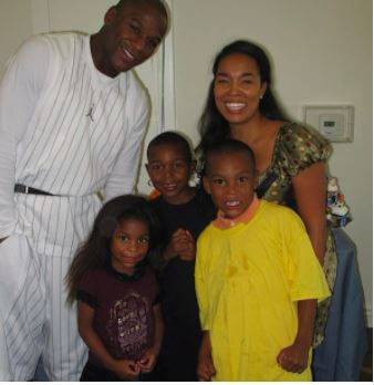 Childhood picture of Jirah with her family